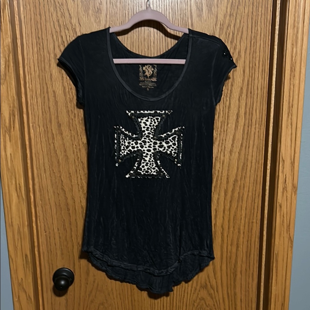 Velvet Stone Black and White Flutter Sleeve Graphic Tee